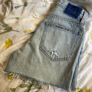 A&F Midrise Boyfriend Shorts